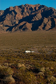 Boondocking (dry camping) with the Escapees Boondockers BOF near Death Valley