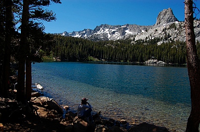 Fulltime RV traveling at Horsehoe Lake near Mammoth Lakes CA California