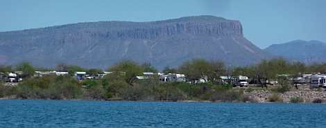 Roosevelt Lake boating
