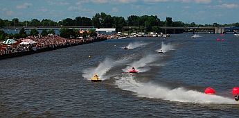 Bay City Michigan boat race