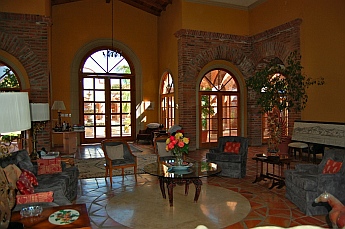 Adobe Guadalupe Winery open and airy living room