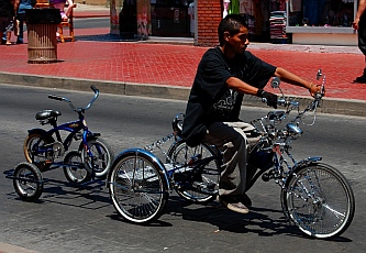 Bikes along Gringo Gulch