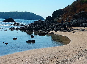 Hidden beach at Isla Ixtapa - Isla Grande - Isla de Ixtapa - Ixtapa Island, Guerrero, Mexico