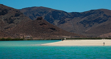Lagoon entrance, Puerto Balandra (Playa Balandra) outside La Paz, Baja California Sur, Sea of Cortez, Mexico