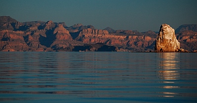 Roca Solitaria Puerto Agua Verde, Baja California Sur, Sea of Cortez, Mexico