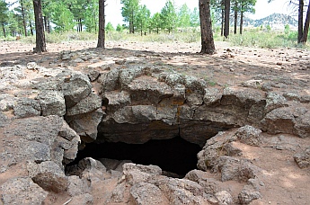 Mammoth Cave entrance, Utah