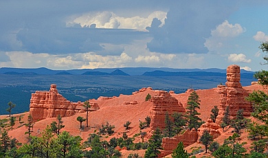 A storm approaches on Pink Ledges Trail, Red Canyon, Utah.