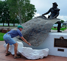 Quilt Walk Statue in Panguitch, Utah.
