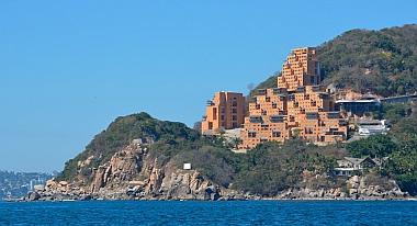 Vacation homes overlooking Puerto Marques outside Acapulco Bay.