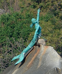 A little bronze mermaid in Puerto Marques.