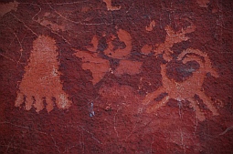 Petroglyphs on Atlatl Rock at Valley of Fire State Park, Las Vegas, Nevada