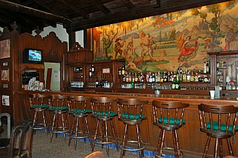 Bar Andaluz, Riviera Cultural Center